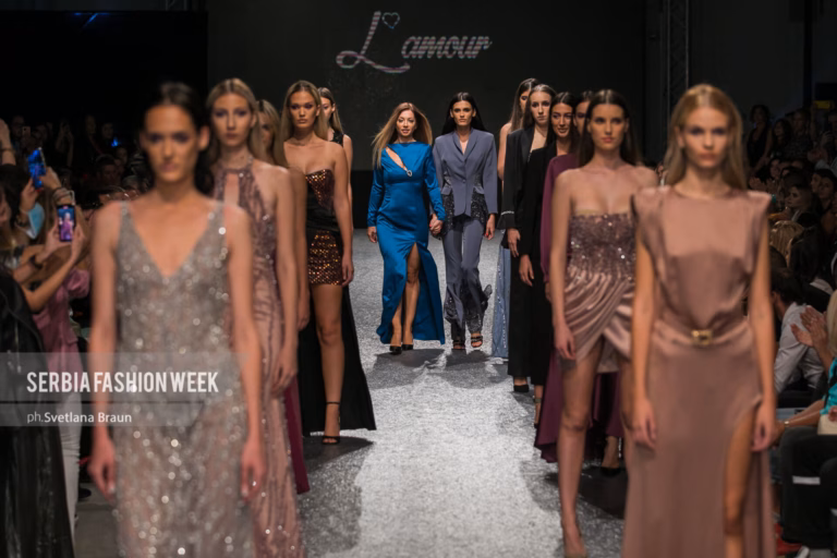 Slika za članak Ponovo revije uživo: Treći dan 18. Serbia Fashion Week-a u znaku najvećih domaćih i stranih dizajnera